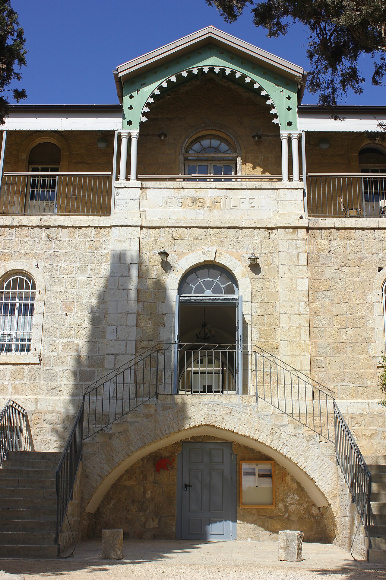 A photograph of Hansen House