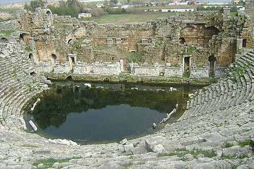 tr: Perge Roma Tiyatrosu