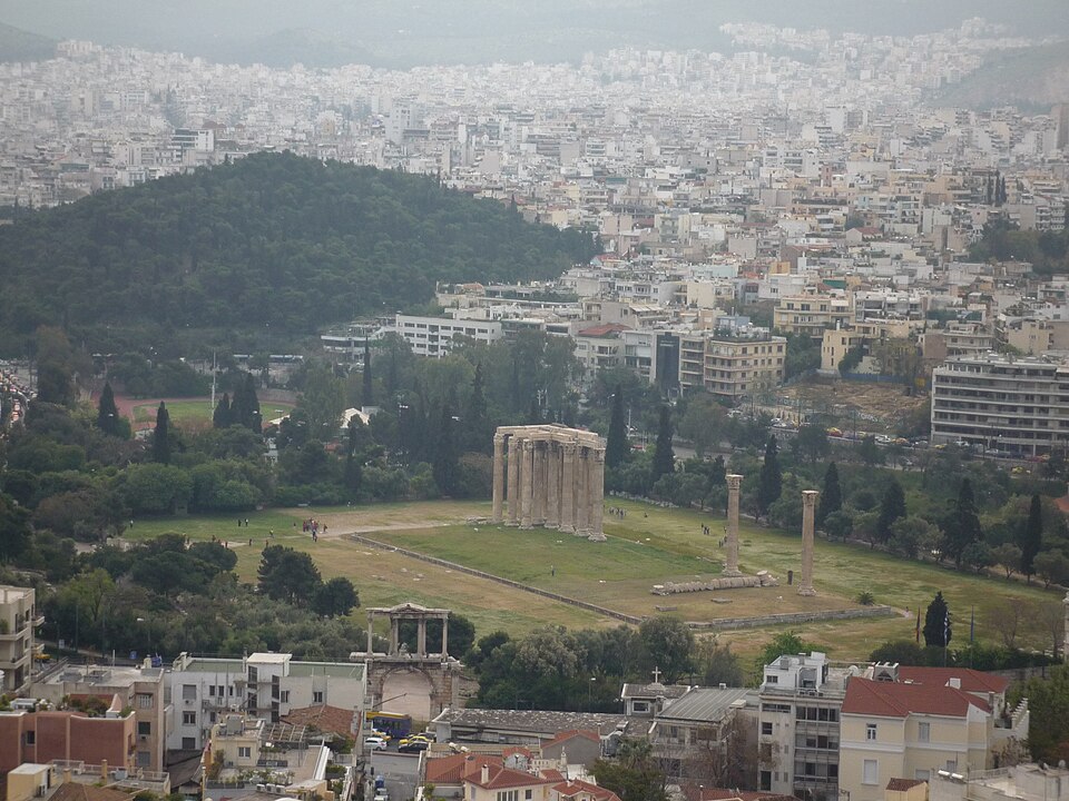 A photograph of Temple of Olympian Zeus