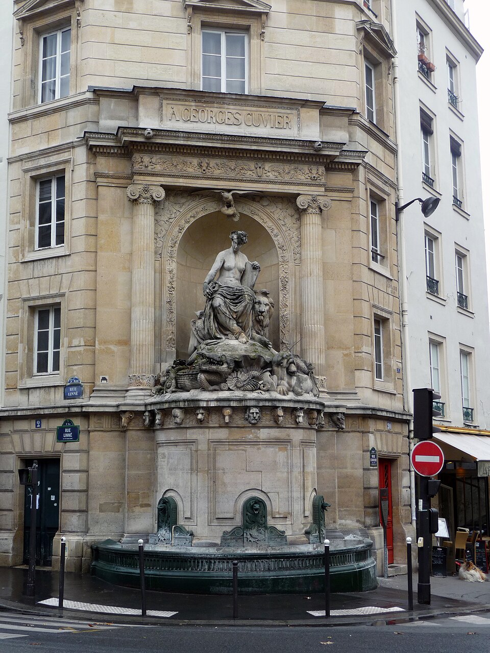 A photograph of fontaine Cuvier