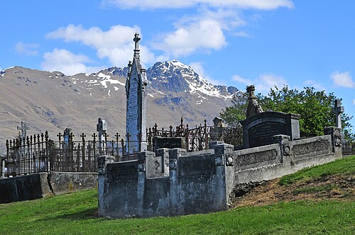 Queenstown Cemetery