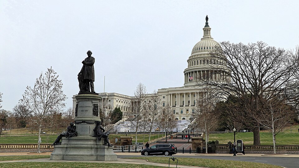 A photograph of James A. Garfield Monument