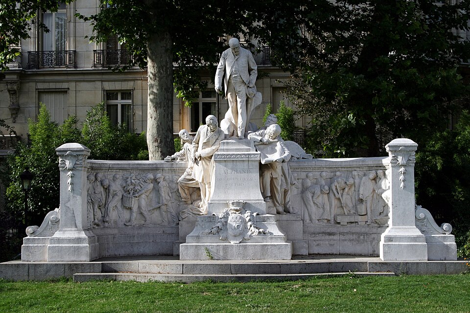 A photograph of Monument to Alphand