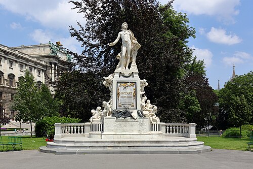 Mozart-Denkmal