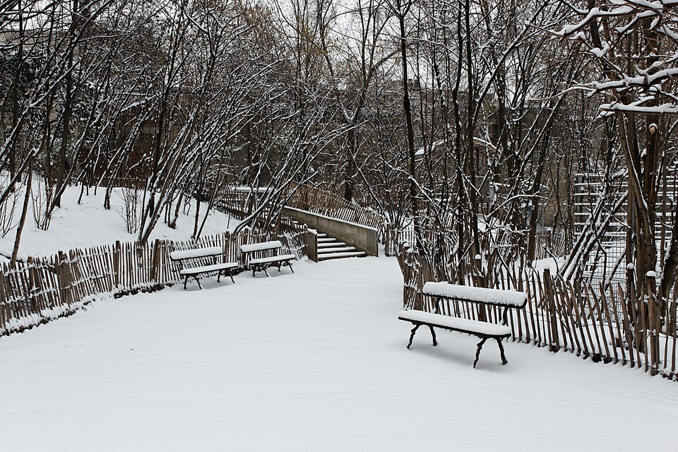 A photograph of Jardin Lesseps