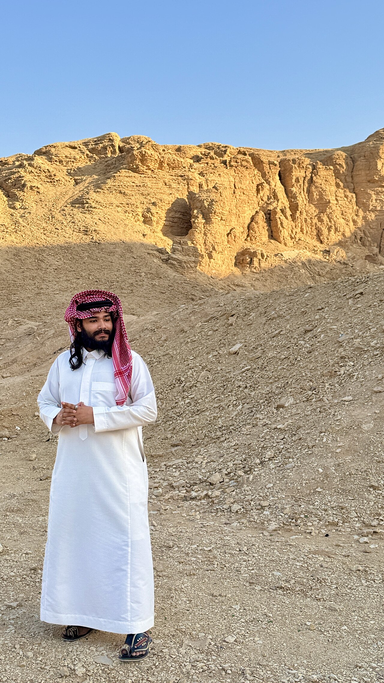 كهف هيت