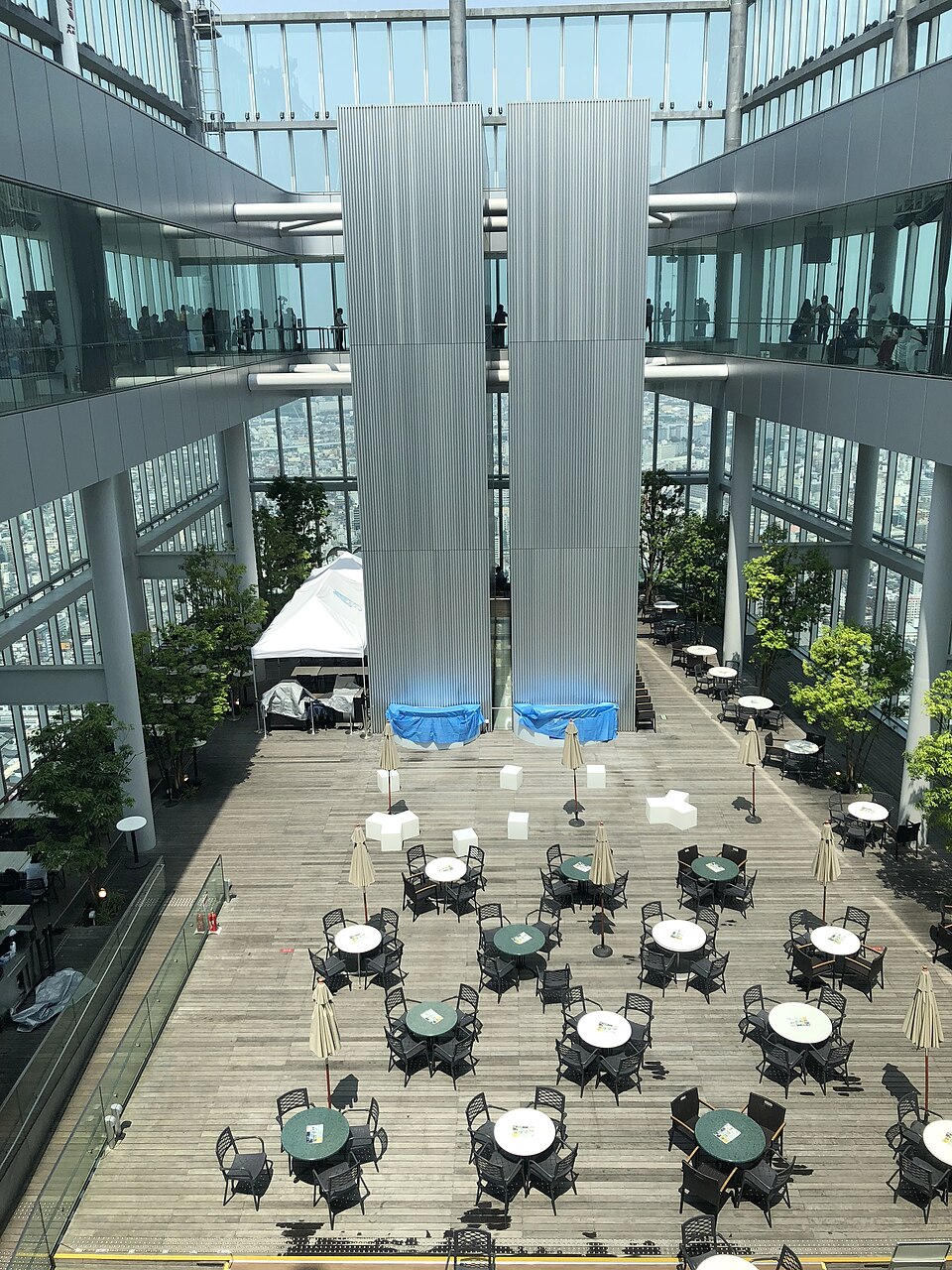 A photograph of Harukas 300