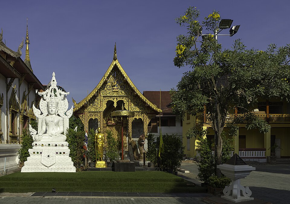 A photograph of Wat Tung Yu