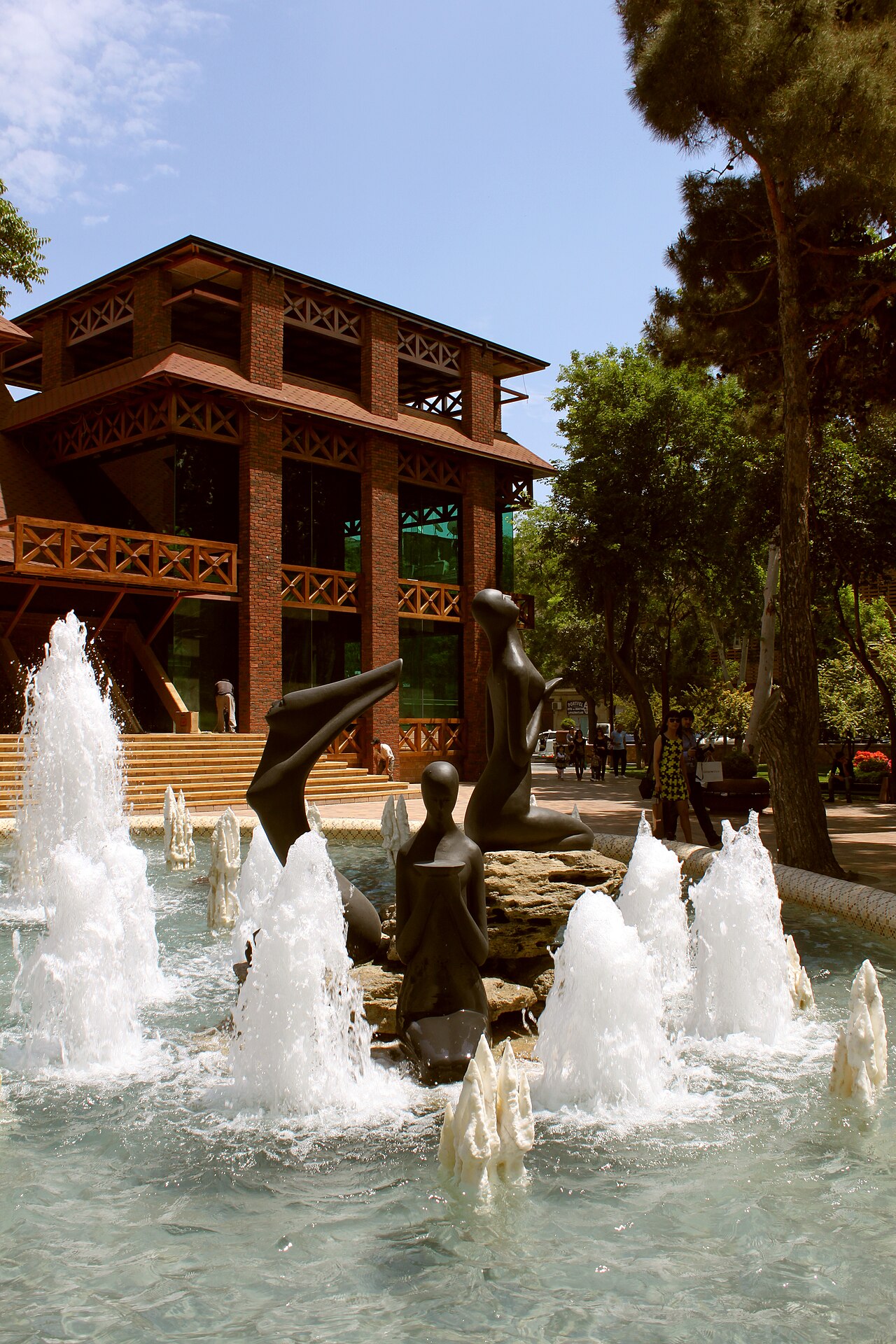 Une photographie de Khagani Garden