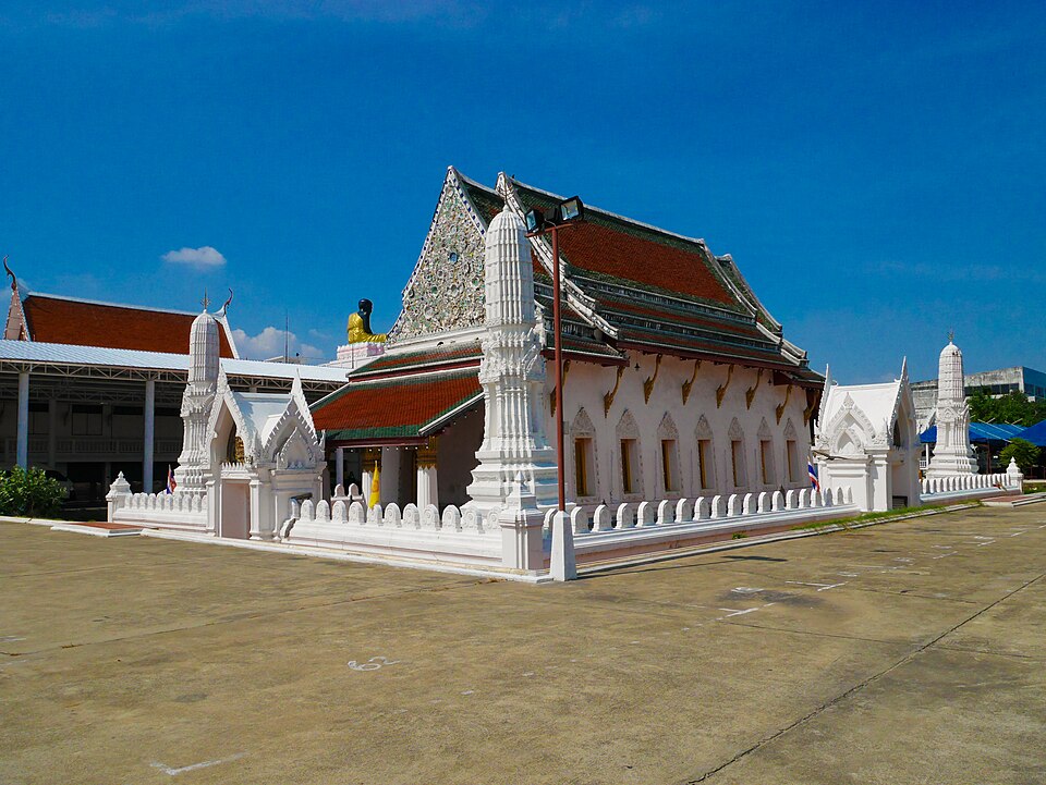 A photograph of Wat Bang Khun Thian Nok