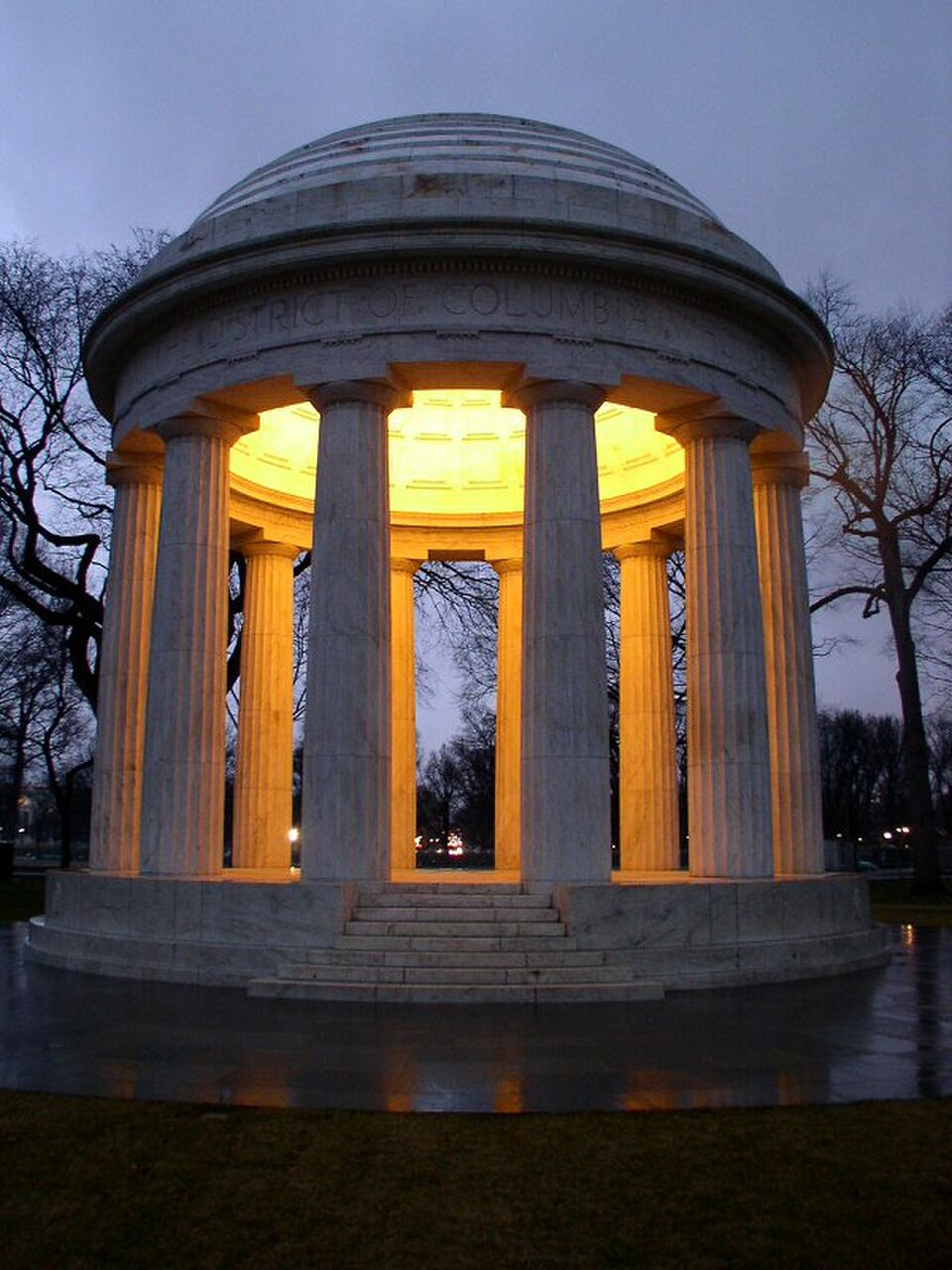 A photograph of District of Columbia War Memorial