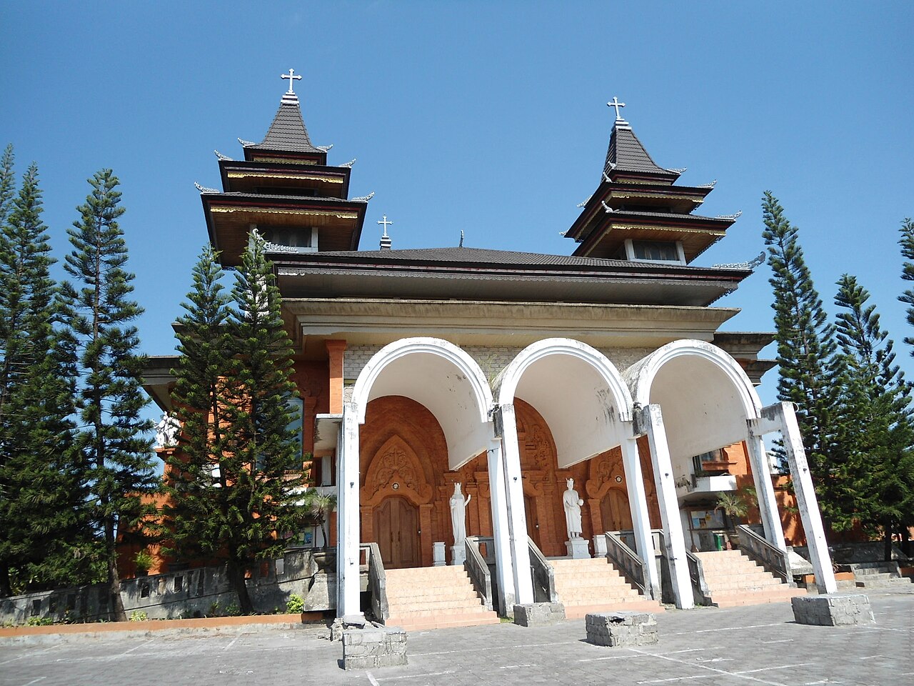 A photograph of Holy Spirit Cathedral