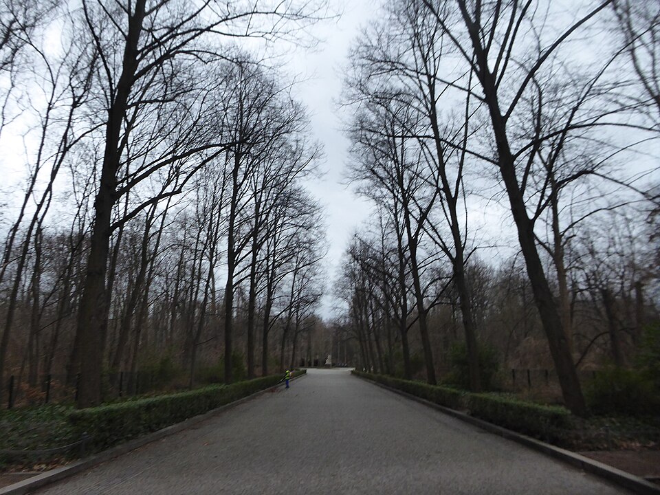 A photograph of Treptower Park