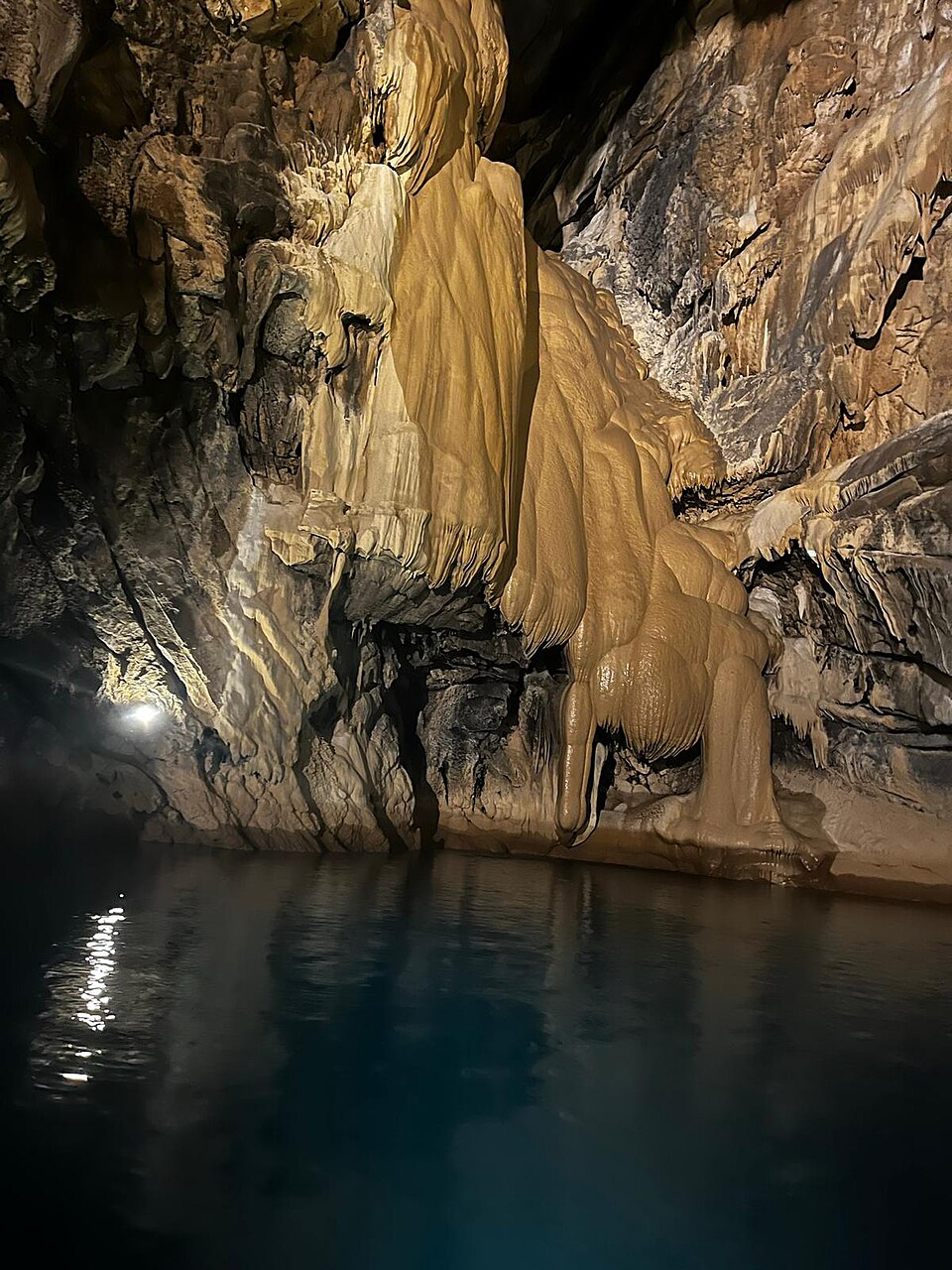 A photograph of Altınbeşik Cave National Park