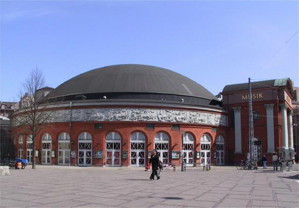 A photograph of Circus Building