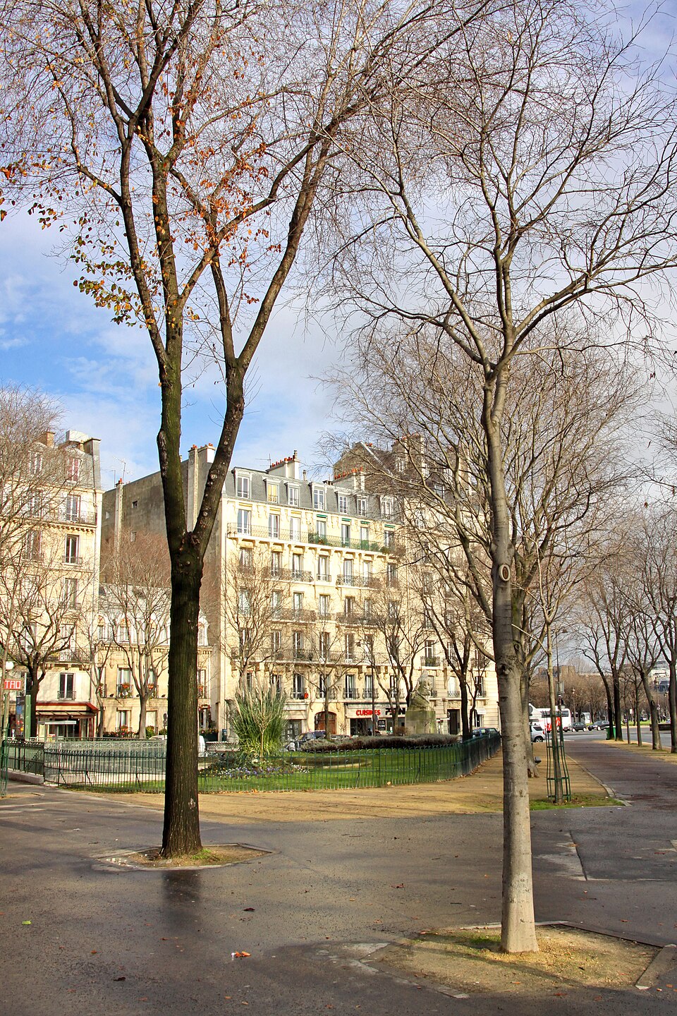 A photograph of place Salvador-Allende