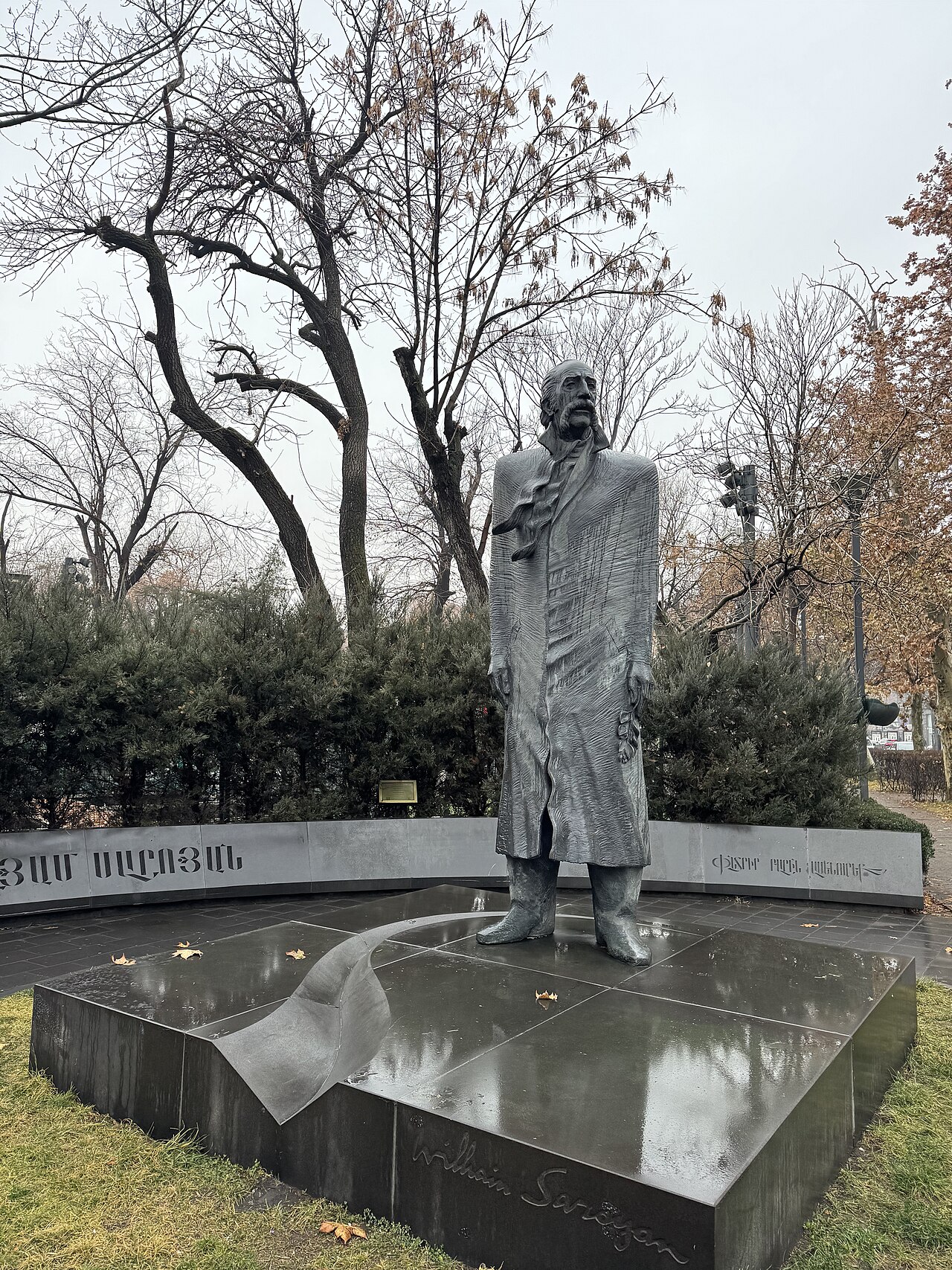 صورة William Saroyan's Monument