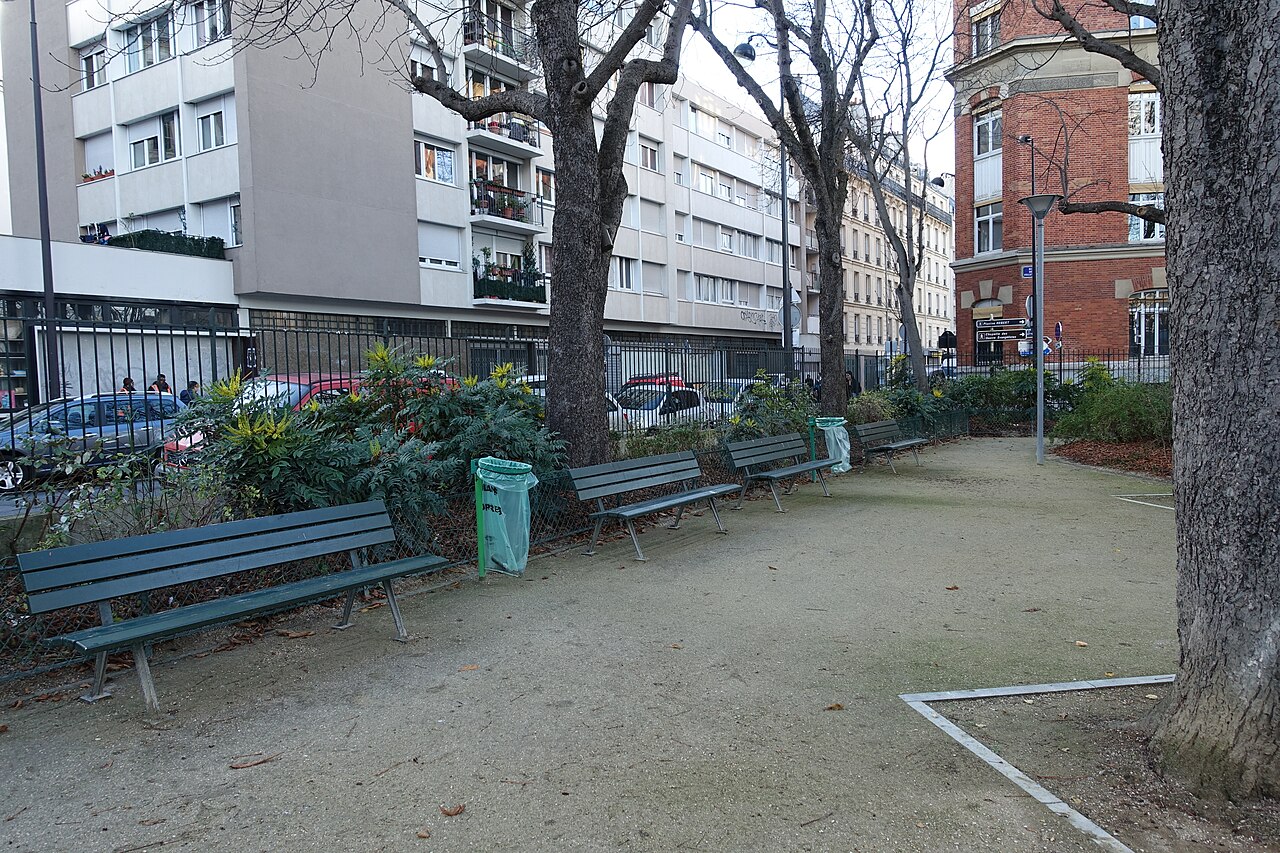 Square Paul Robin
