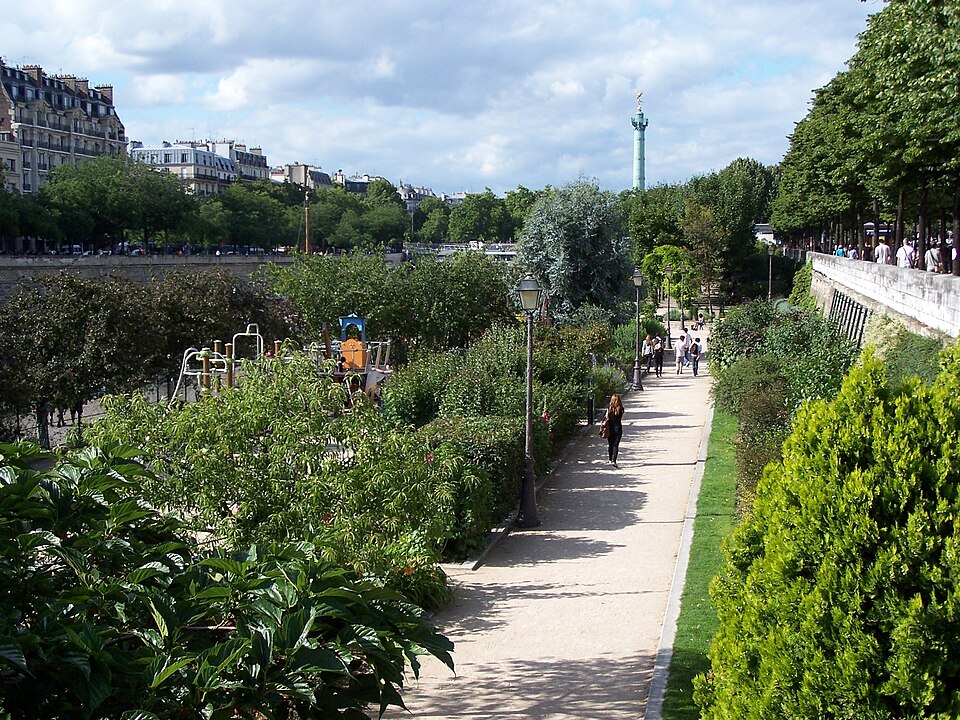 A photograph of jardin de l'Arsenal