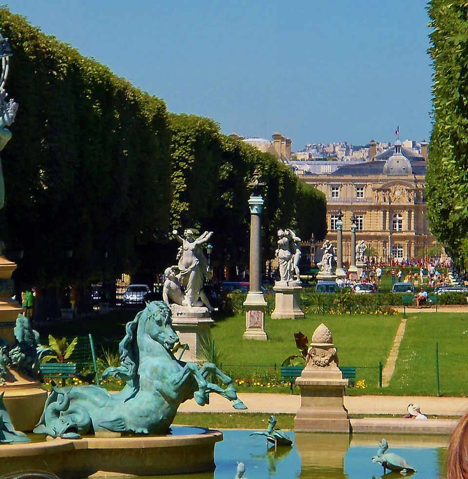 A photograph of jardin des grands explorateurs : Marco Polo et Cavelier-de-la-Salle