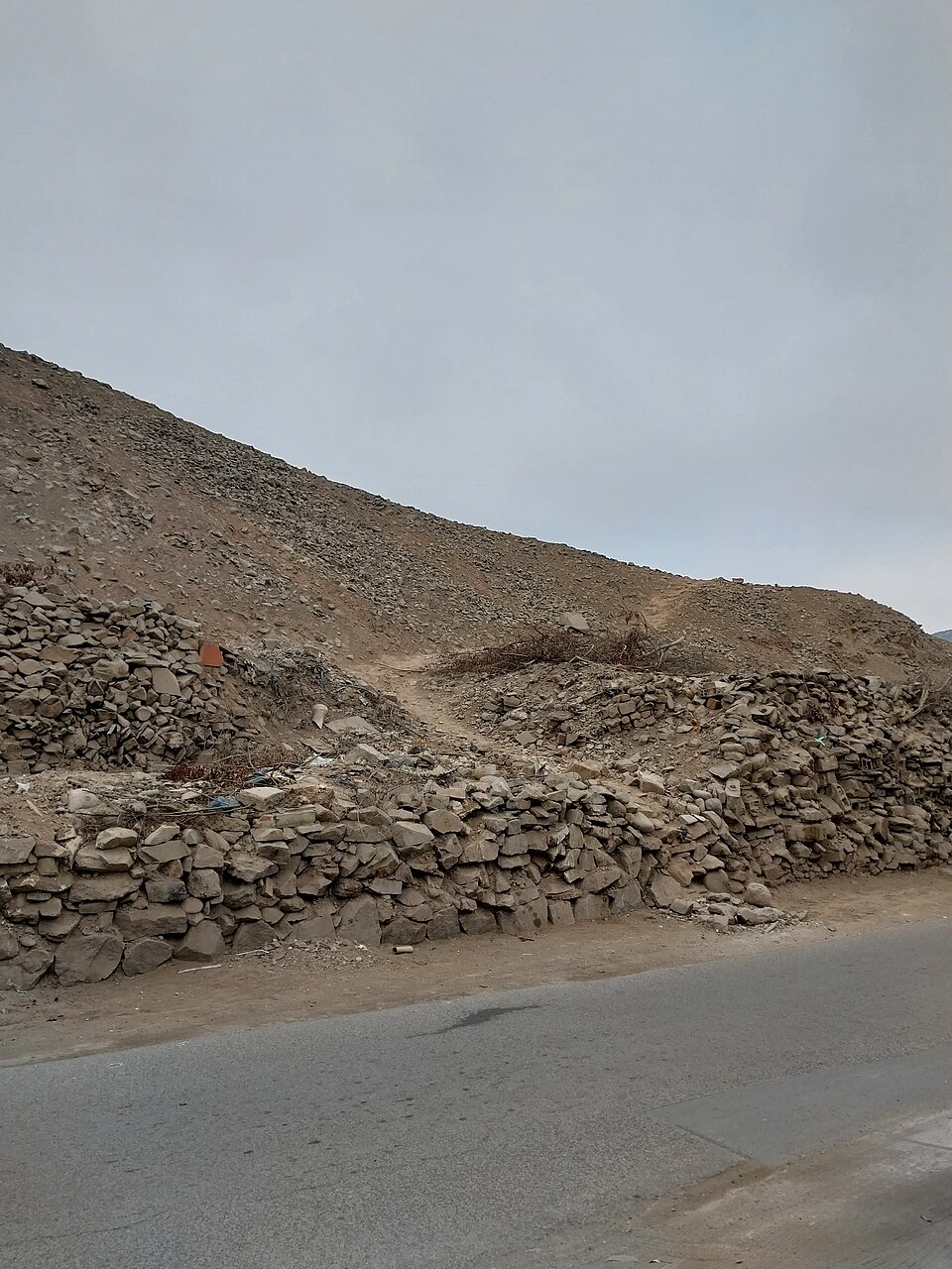 A photograph of Huaca La Florida