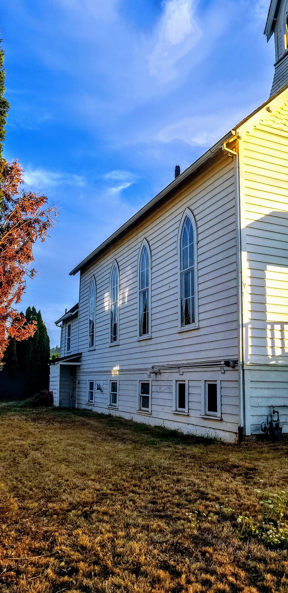 A photograph of Calvary Lutheran Church