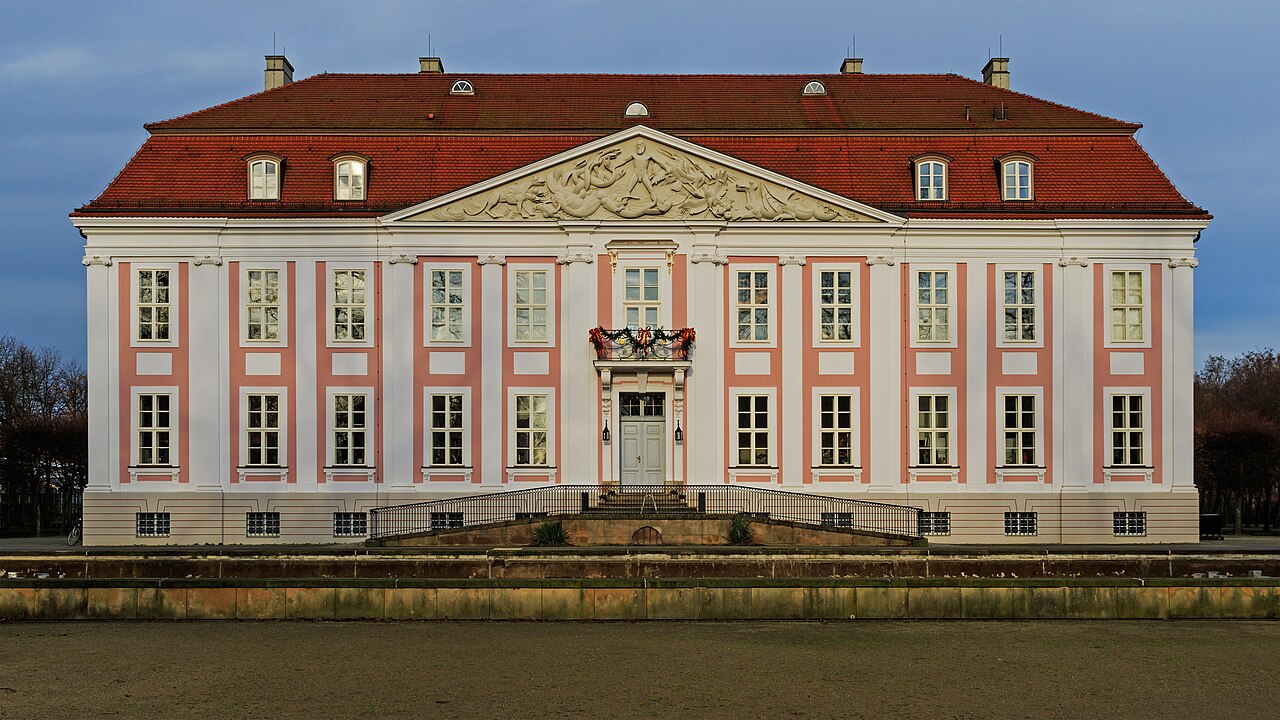 Schloss Friedrichsfelde