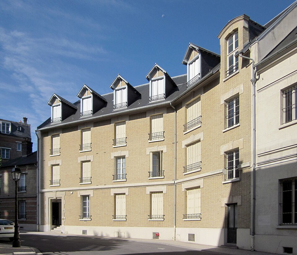 A photograph of Prieuré Saint-Benoît