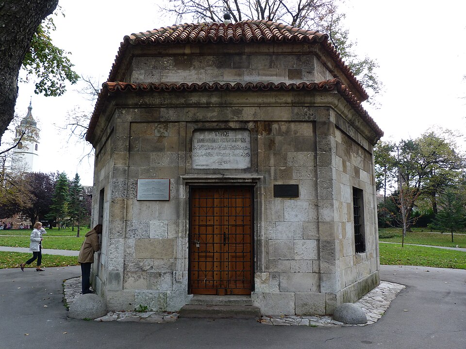 A photograph of Damat Ali-Paša's Turbeh