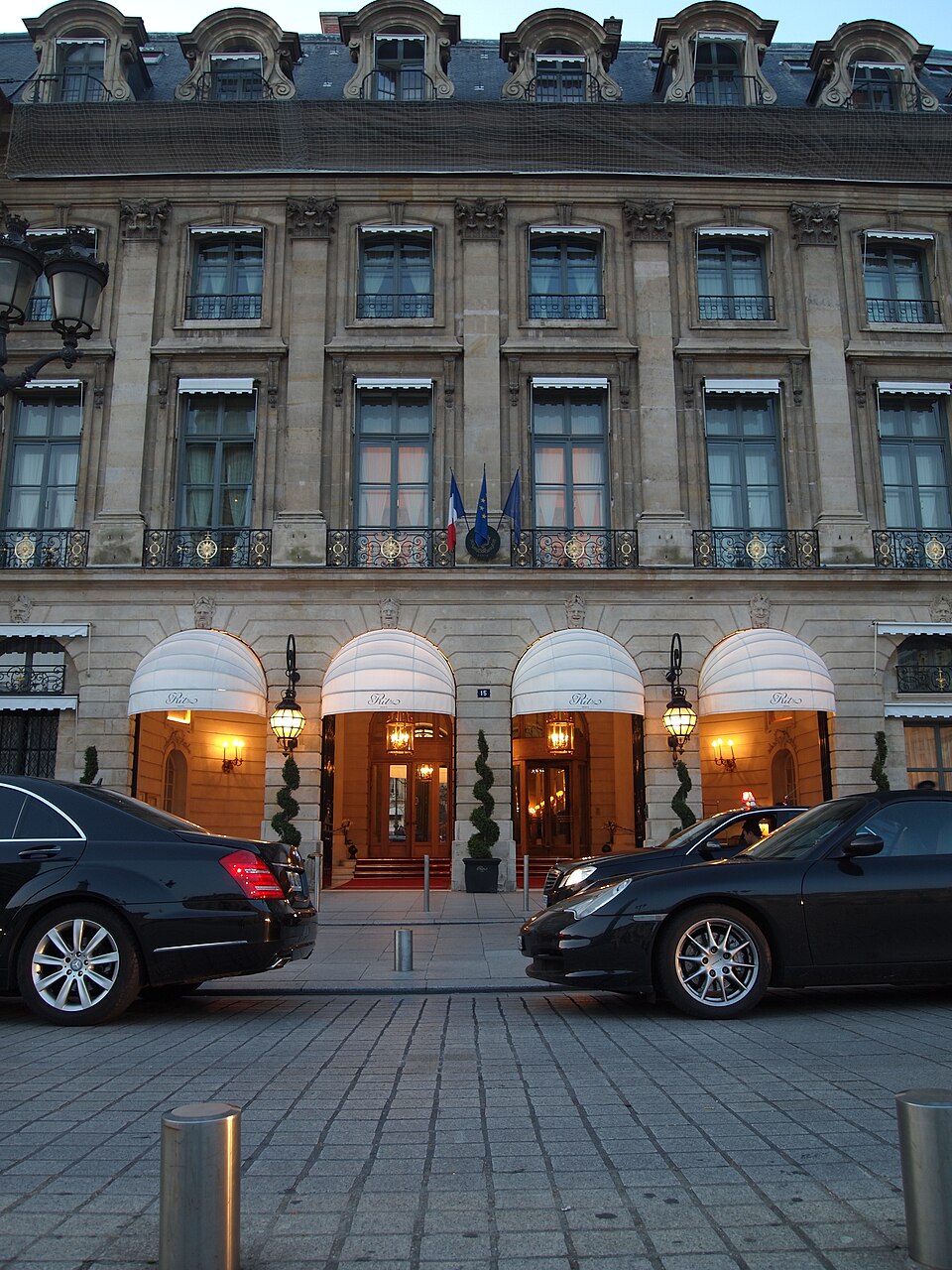 A photograph of Hôtel de Gramont