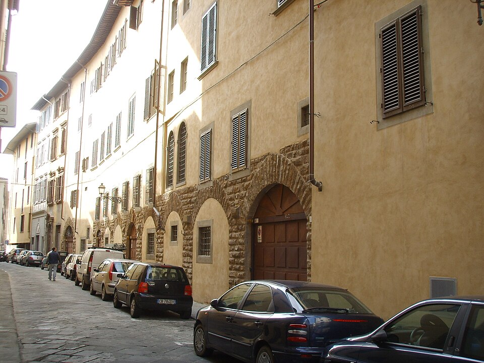 A photograph of Palazzo Busini Bardi