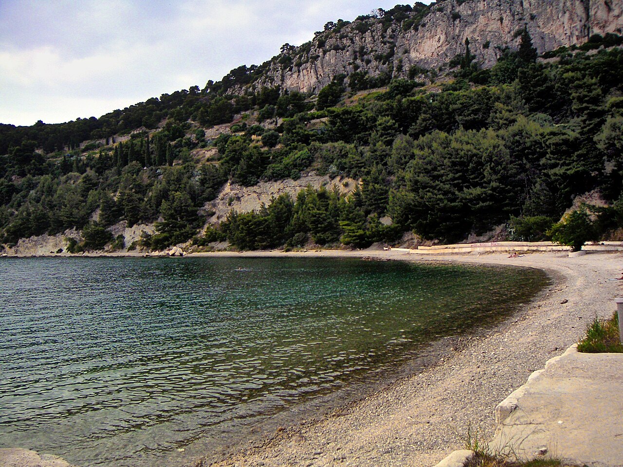 Kašjuni 的照片