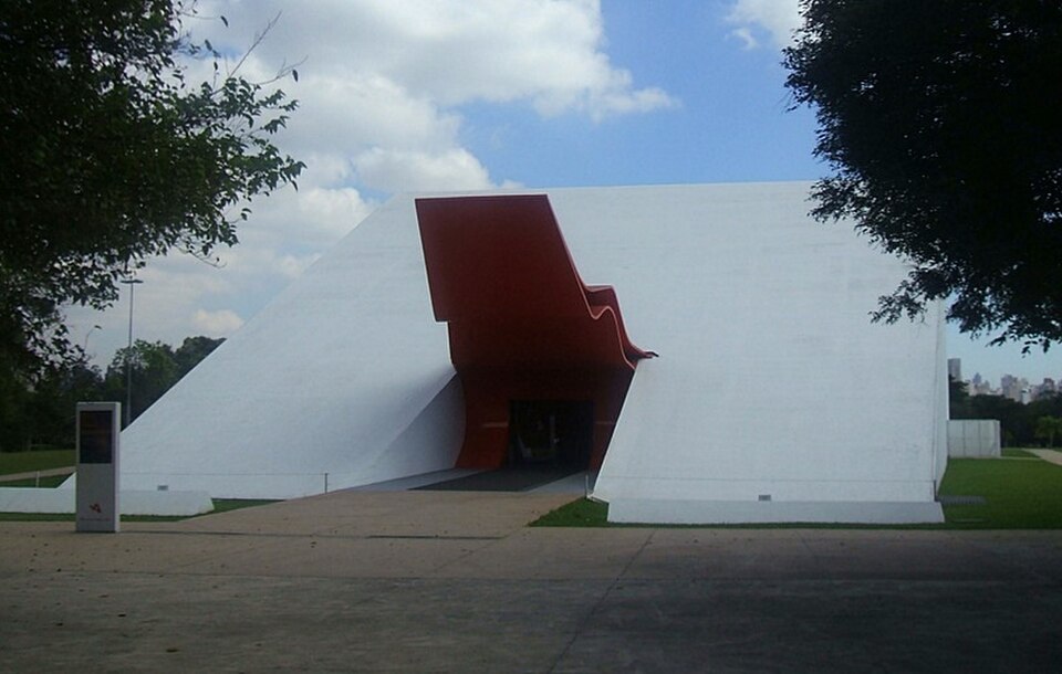 A photograph of Ibirapuera Auditorium