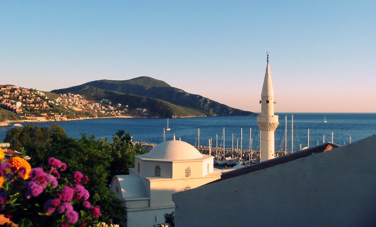 Yeni Cami (Kaş)
