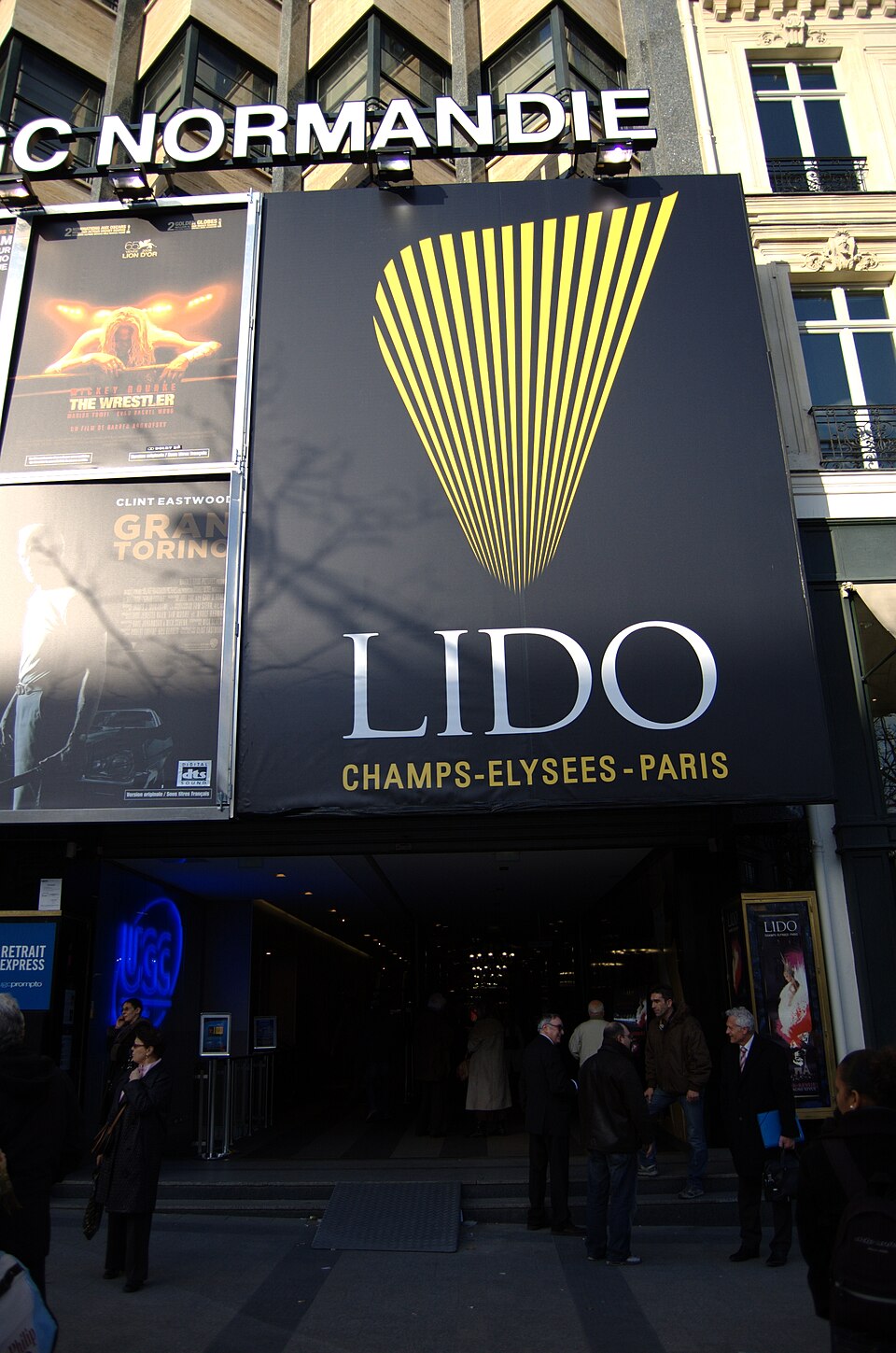 A photograph of Le Lido