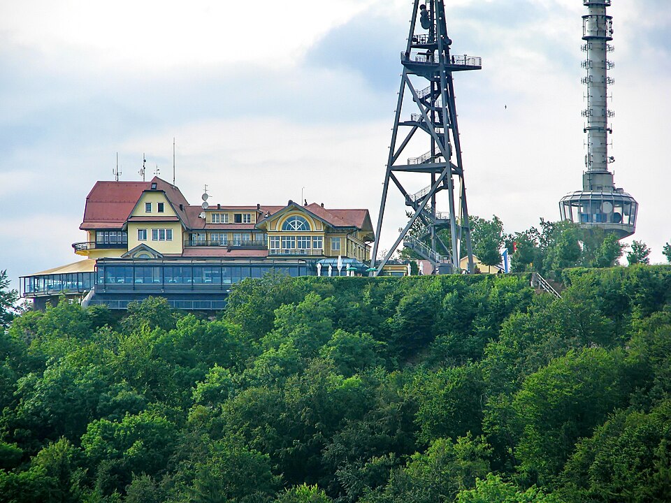 A photograph of Uetliberg Aussichtsturm