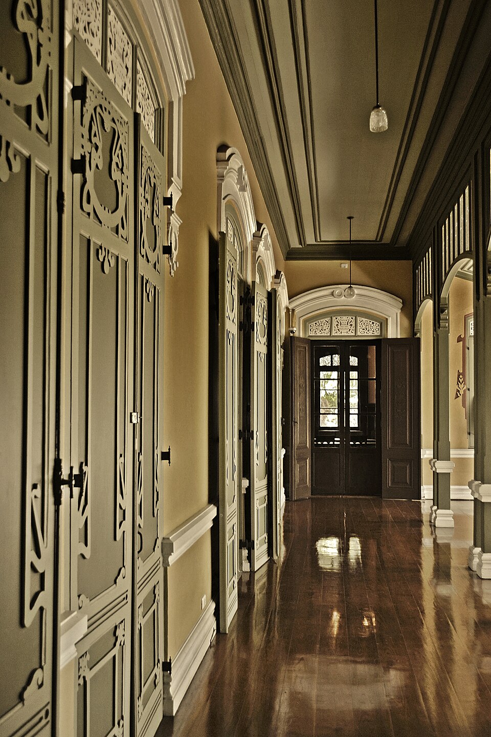 A photograph of Paruskavan Palace