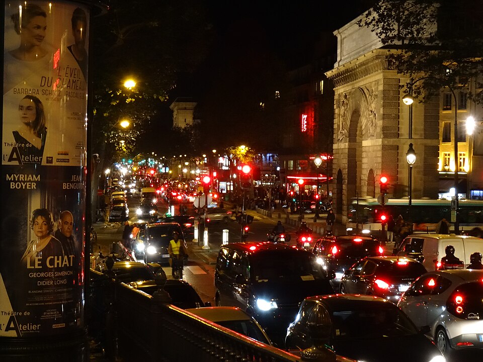 A photograph of Porte Saint-Martin