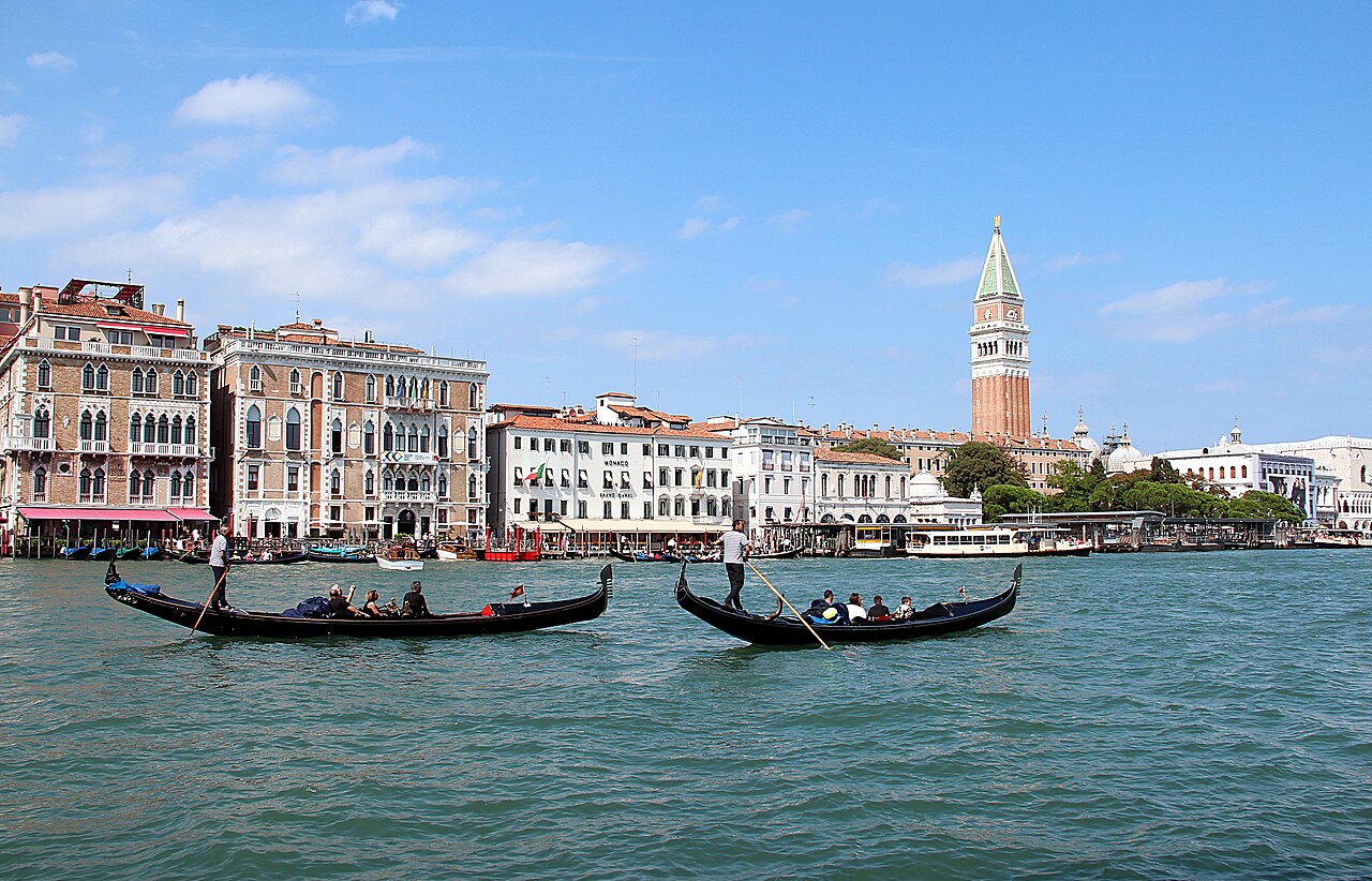 Ca' Giustinian fotoğrafı