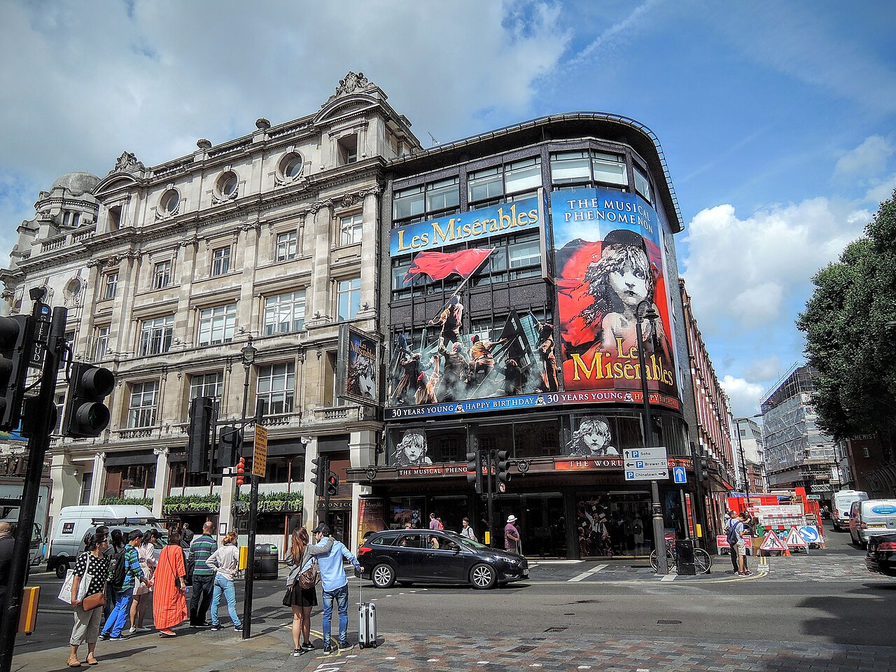 Sondheim Theatre の写真