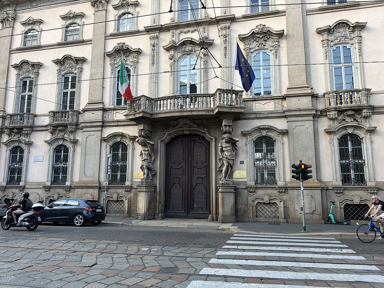 Palazzo Litta의 사진