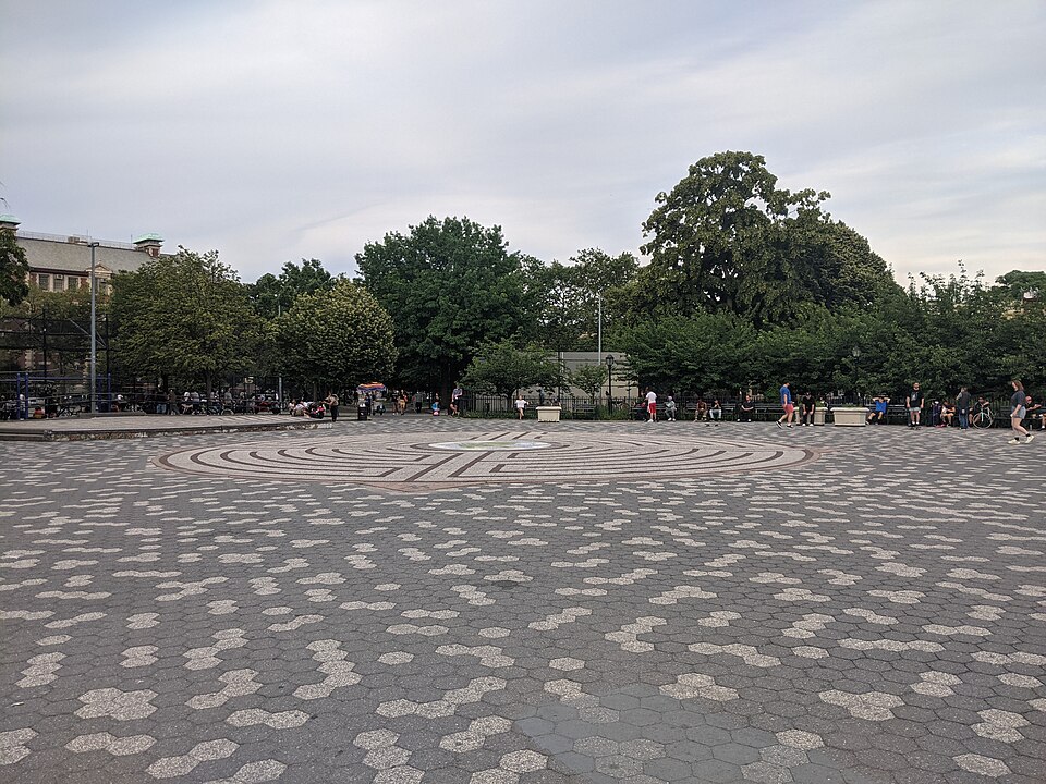 A photograph of Knickerbocker Park