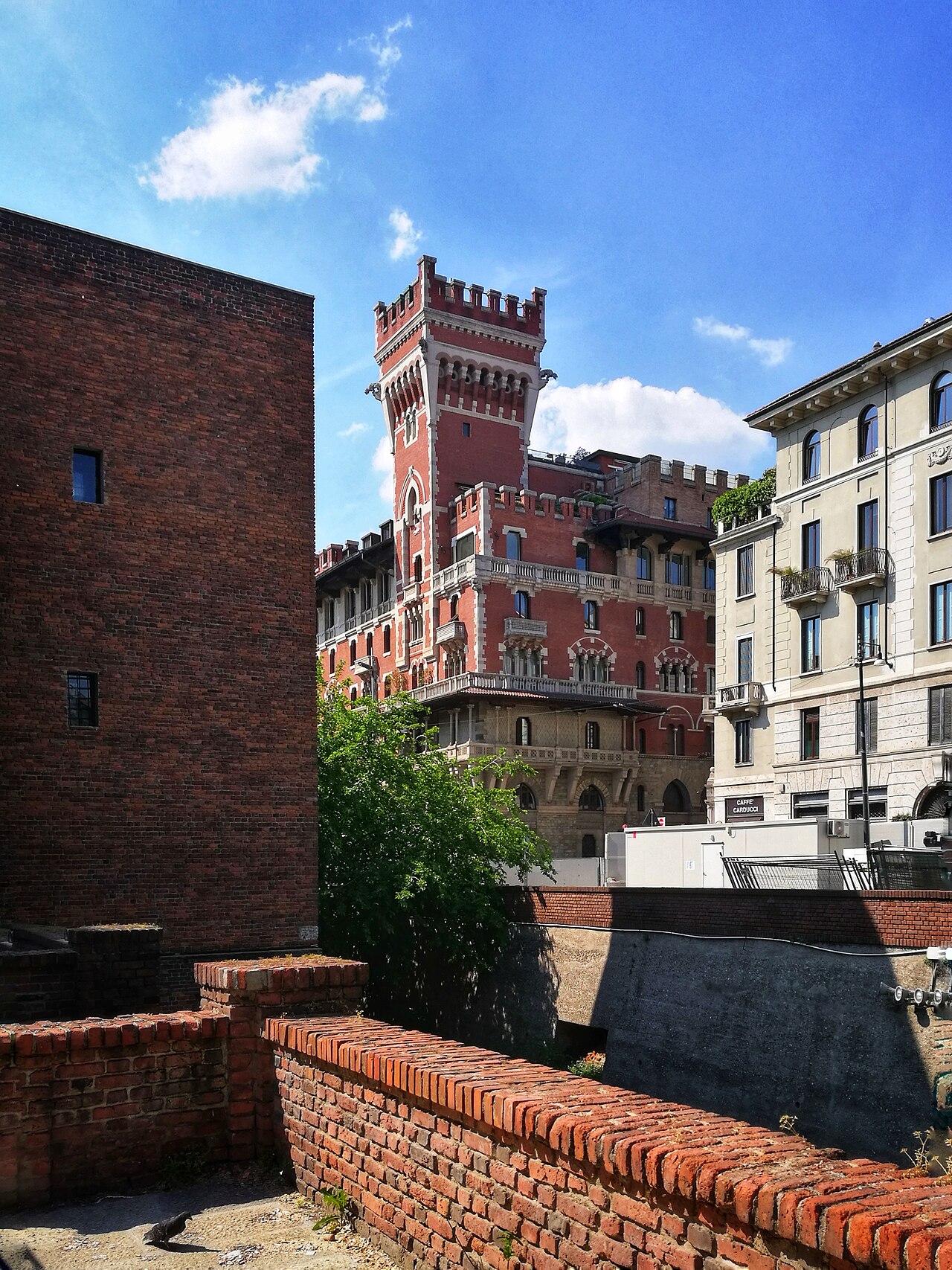 Castello Cova의 사진