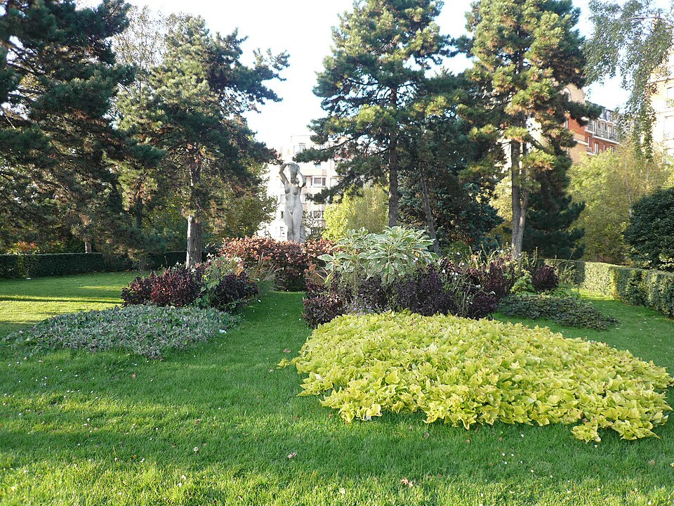 A photograph of square du Serment-de-Koufra