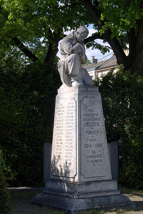 Kriegerdenkmal am Maurer Hauptplatz