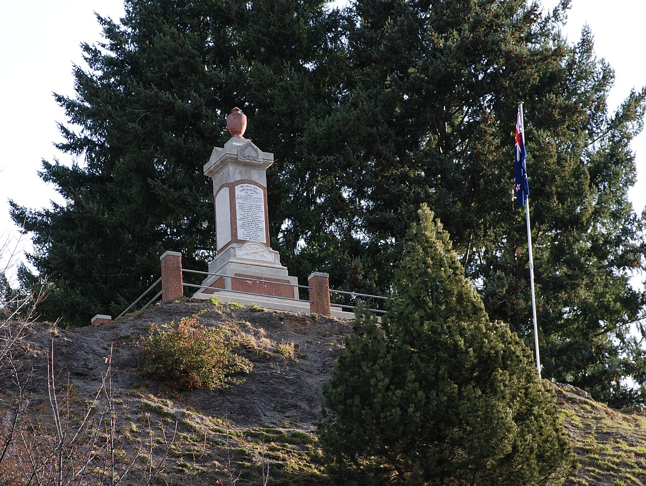 Una fotografia di Arrowtown and Districts War Memorial