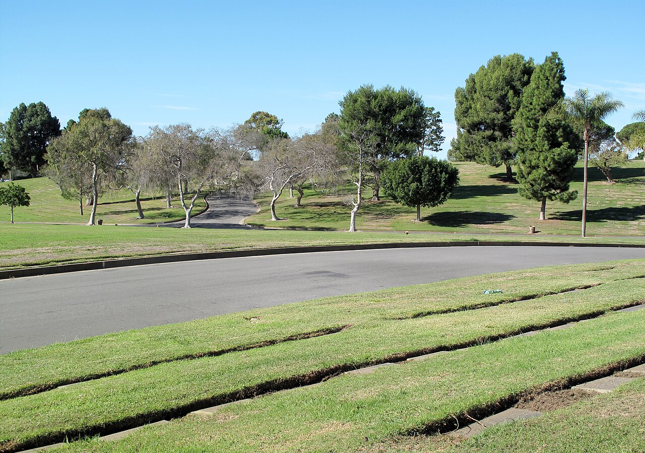 صورة Holy Cross Cemetery
