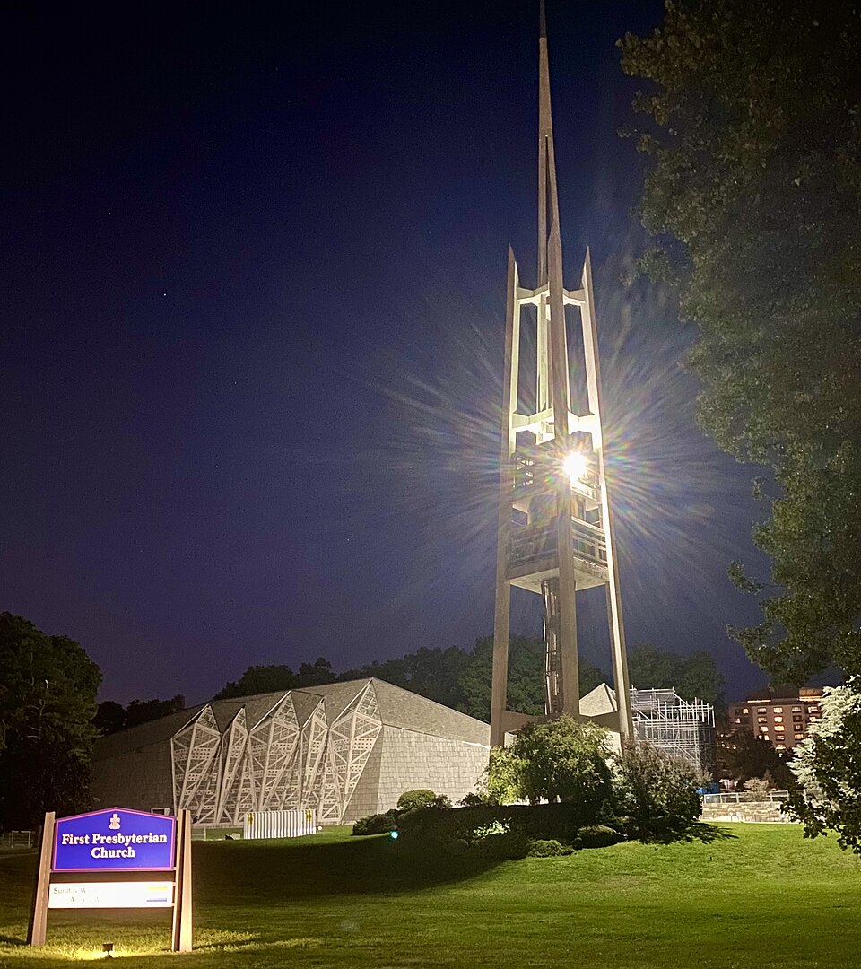 A photograph of First Presbyterian Church