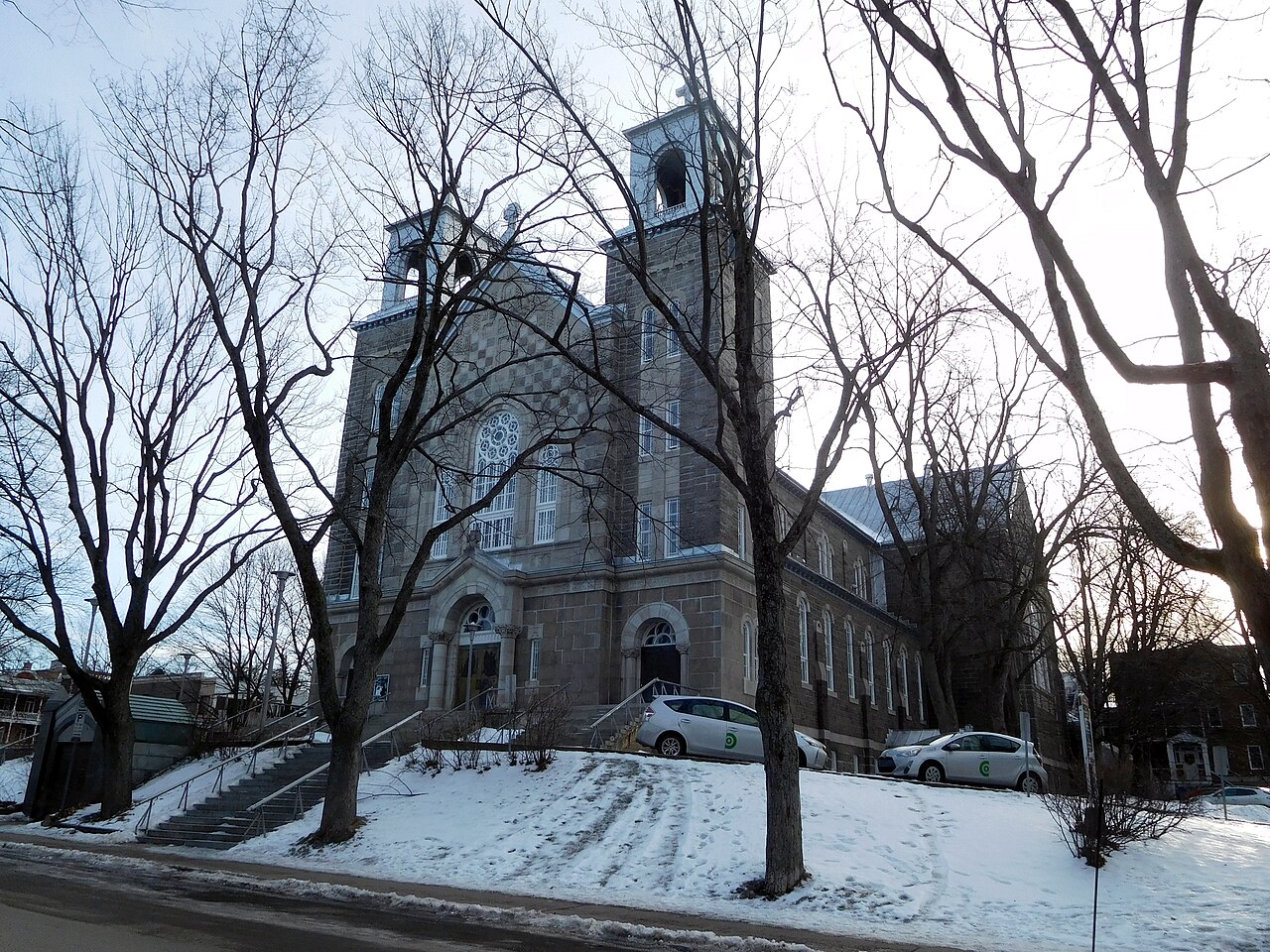 Una fotografia di Eglise des Saints Martyrs
