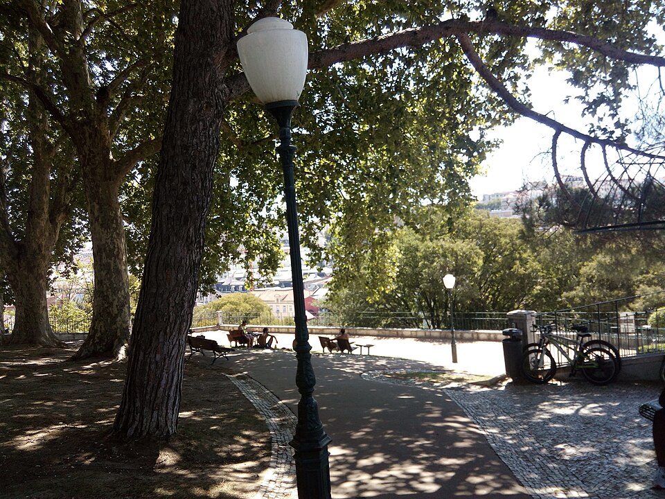 A photograph of Jardim do Torel
